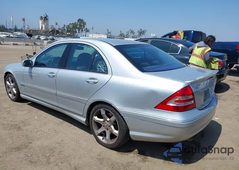 2007 Mercedes-Benz C 230 Sport from USA, damaged, VIN WDBRF52H07F892584